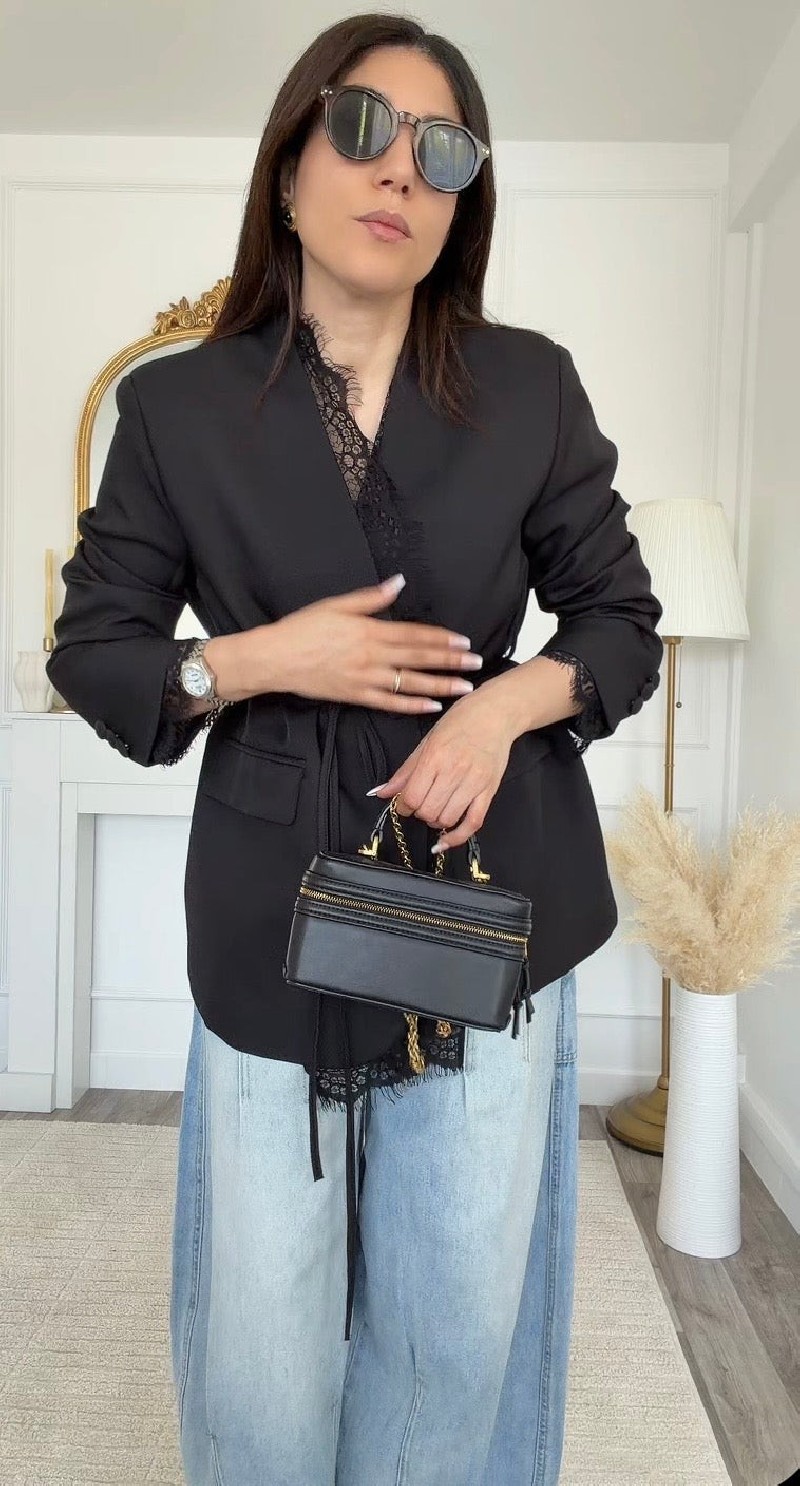Blazer Black BE ICONIIC